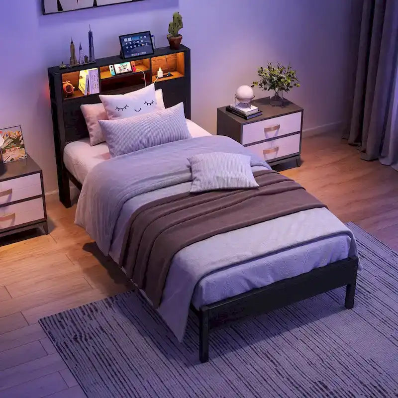 Lit plateforme en métal simple avec tête de lit de rangement et chargeur